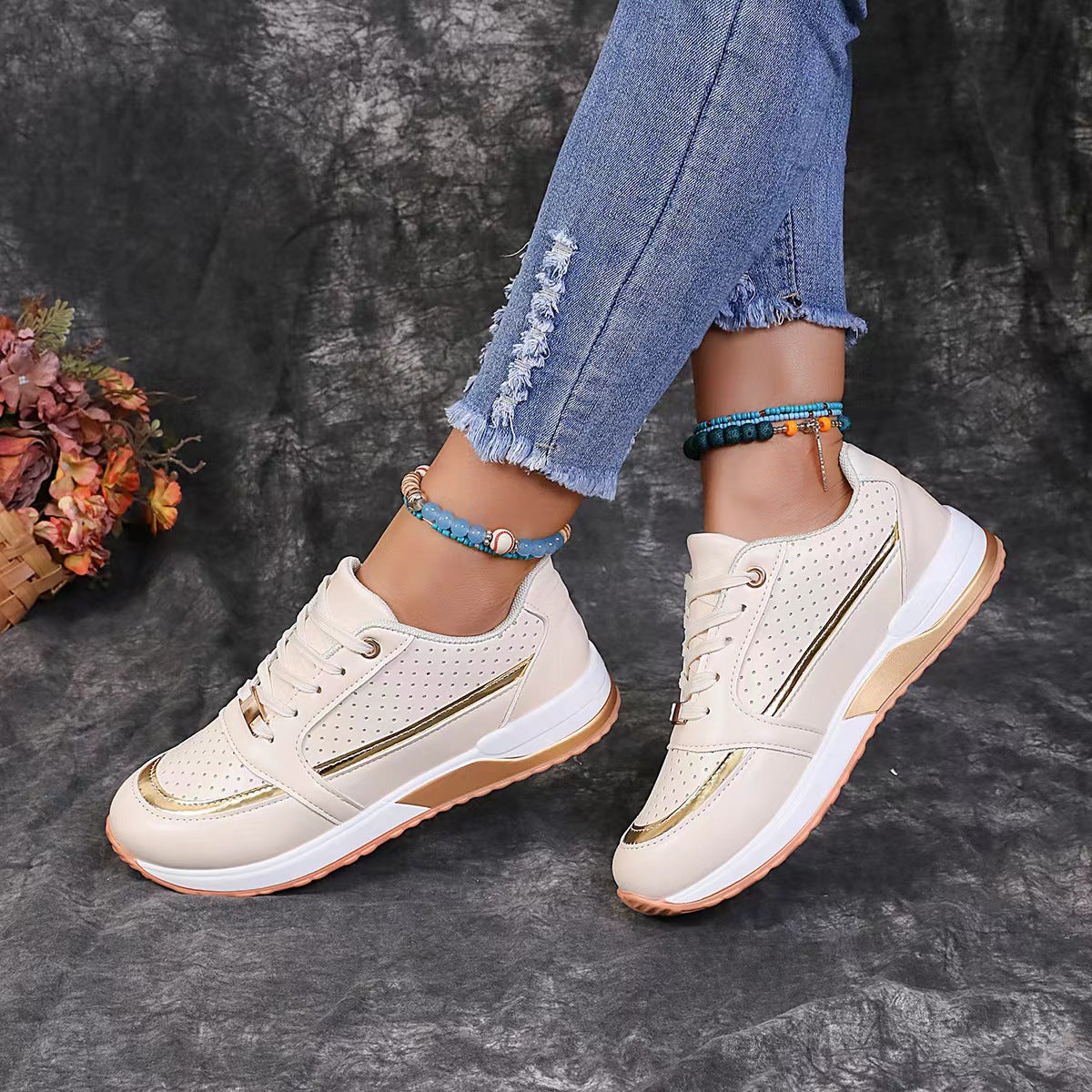 Flat Color-blocked Round-toe Lace-up Shoes