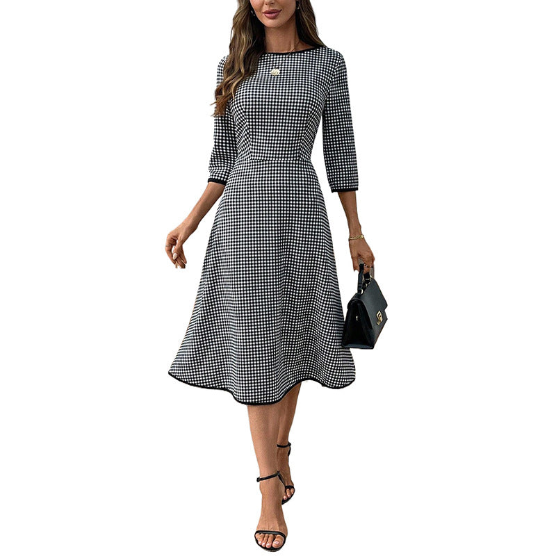 Retro Casual Dress With A Small Check Pattern