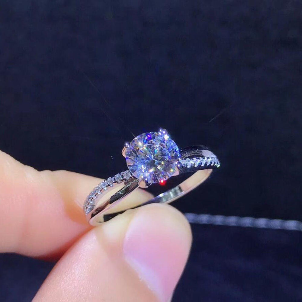 8-word Twist Fashion Zircon Diamond Ring