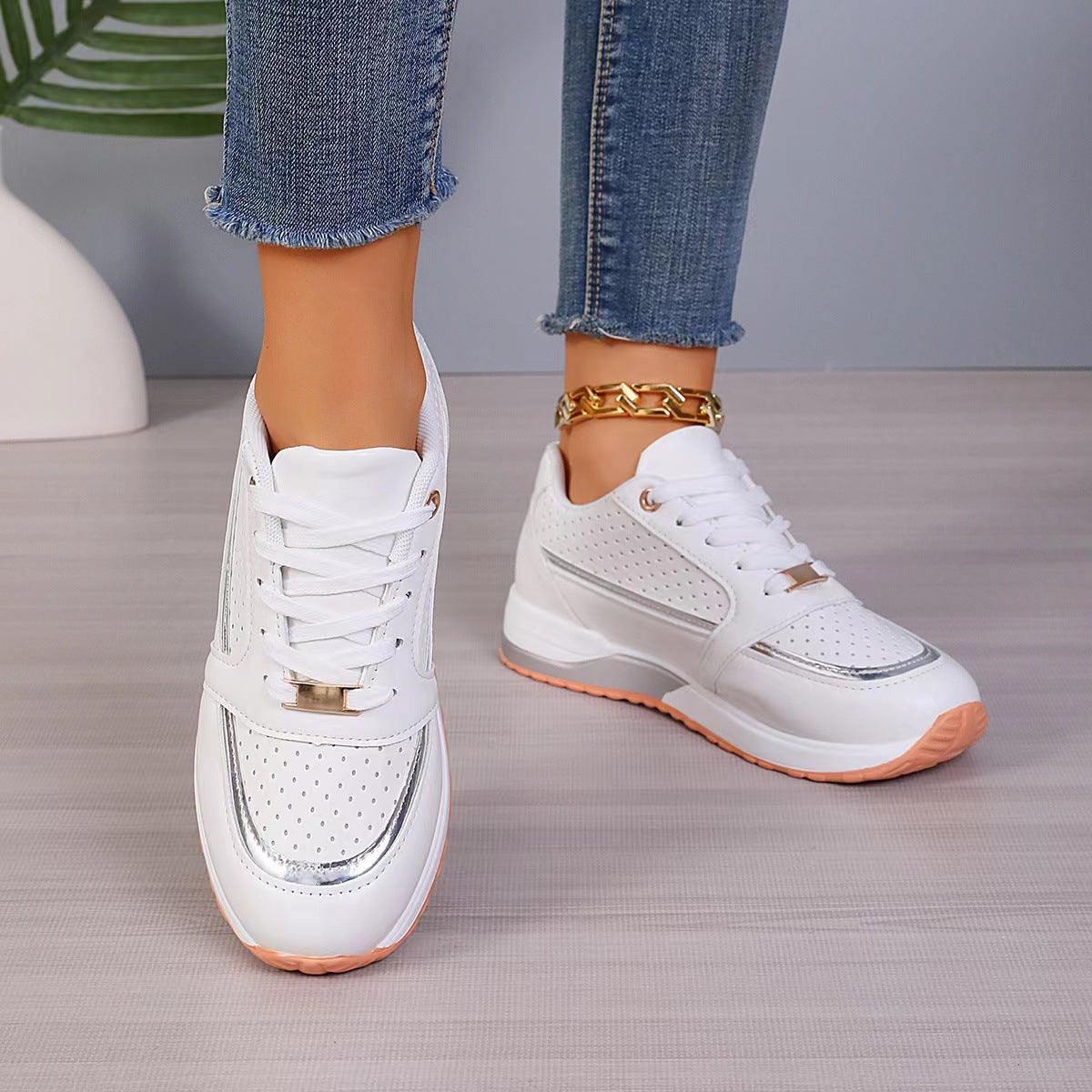 Flat Color-blocked Round-toe Lace-up Shoes